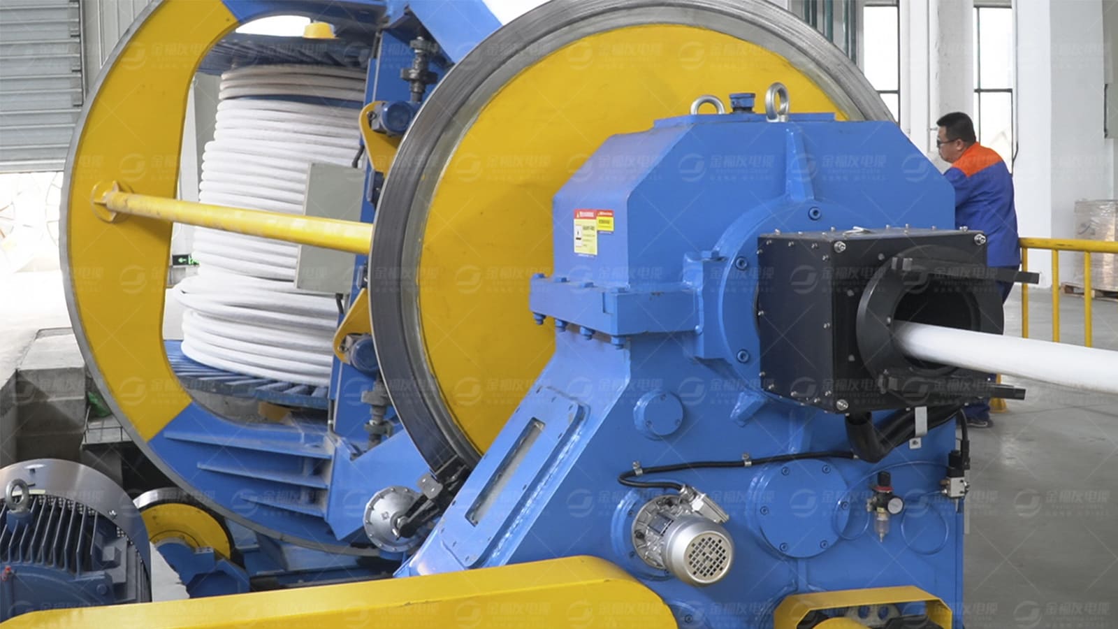 福纜天下，芯系萬(wàn)家